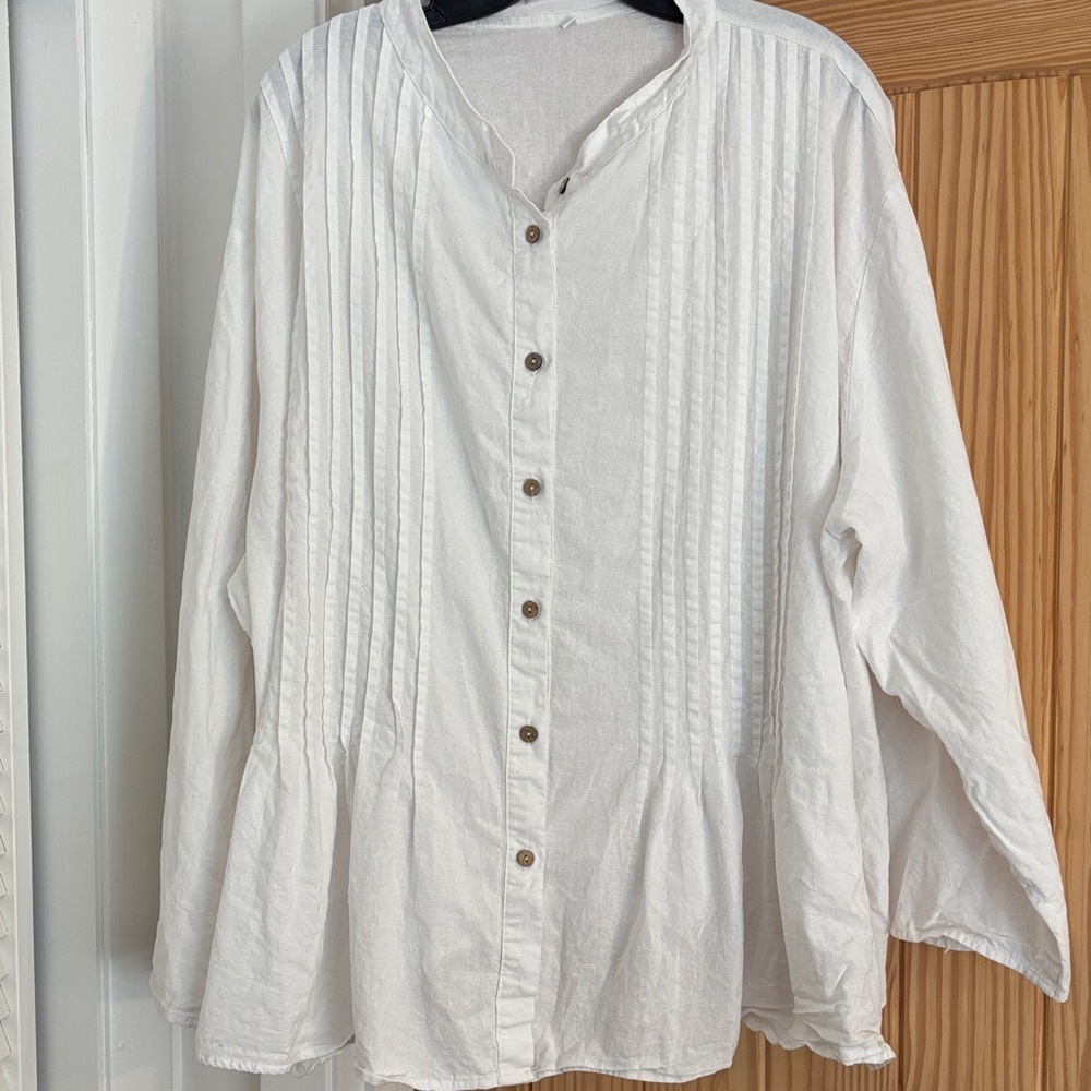 White Button-Up Women's Top Sz 4X
